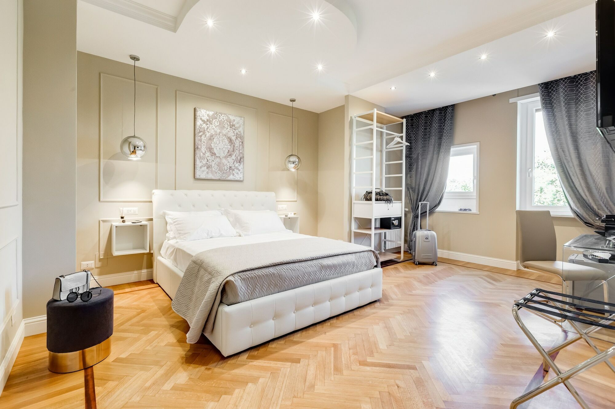 Mellini Palace Suites By Premium Suites Collection Rom Exterior foto